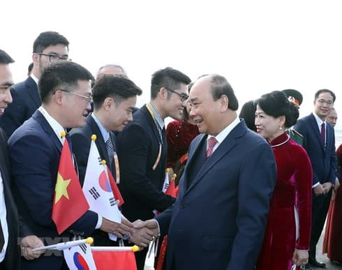 PM arrives in Busan to attend ASEAN-RoK Commemorative Summit