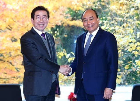 PM applauds Seoul’s relations with Vietnamese localities