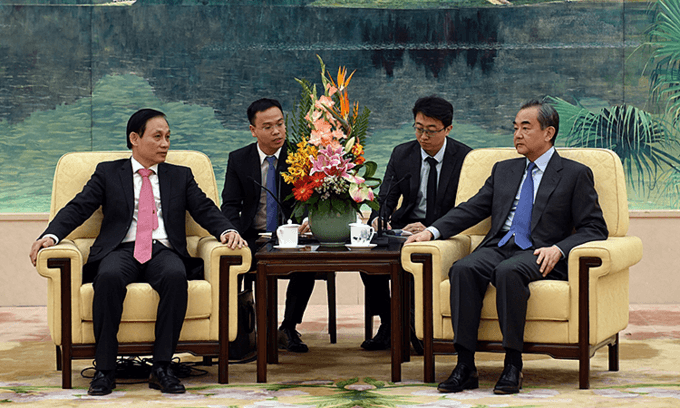 Vietnam, China agree to rein in South China Sea conflicts