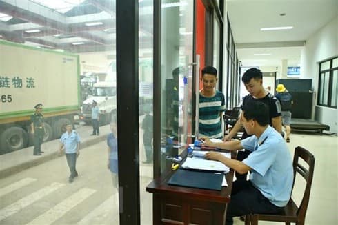 Vietnam, US sign customs mutual assistance agreement