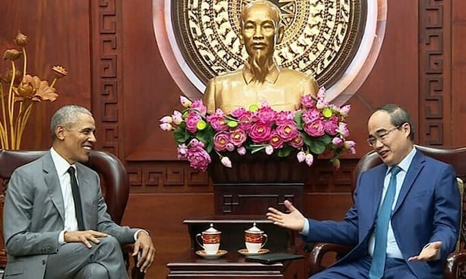 Former US President Obama visits HCMC