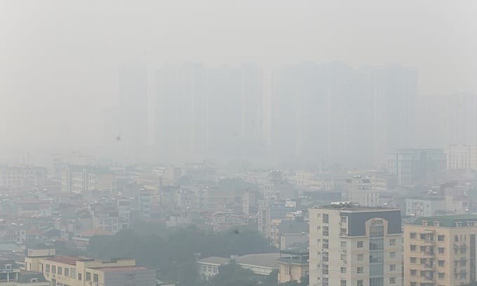 Should people work from home to avoid an 'airpocalypse'? Vietnamese are divided