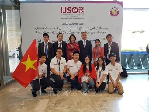 Vietnamese students bag top prizes at Int’l Junior Science Olympiad 2019