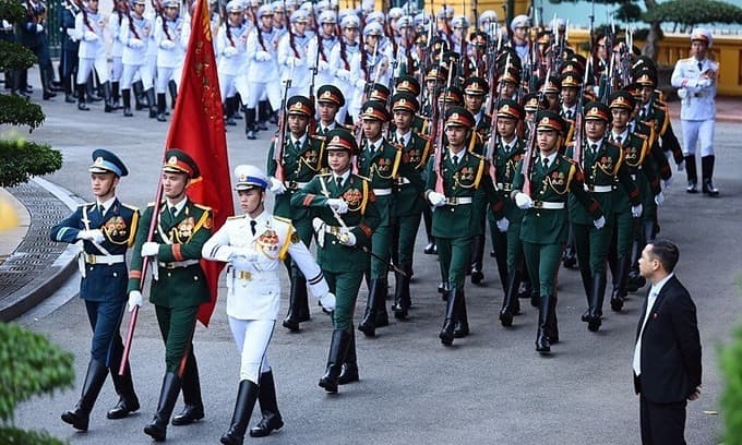 Make friends, not enemies: Vietnam military strategy of non-alignment
