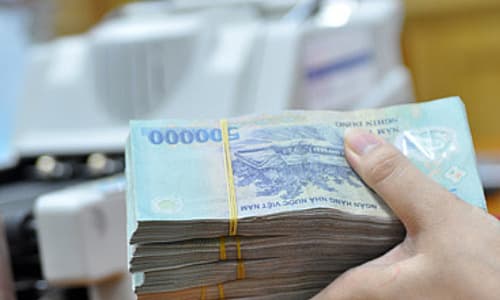 Moody’s downgrades Vietnam outlook to negative
