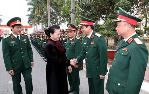 NA leader visits armed forces in Hai Phong city