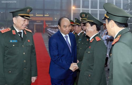 PM: Police force has to maintain national security, ensure social safety in all situations
