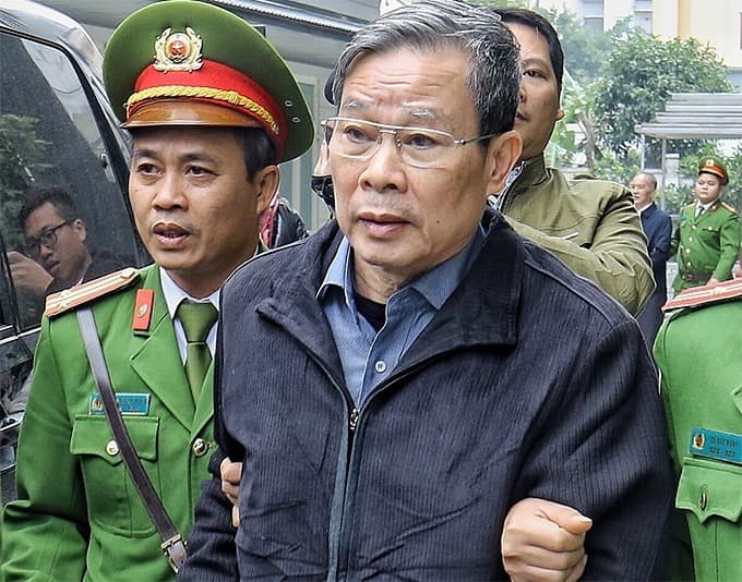 Two former ministers get life, 14 years in jail for bribery