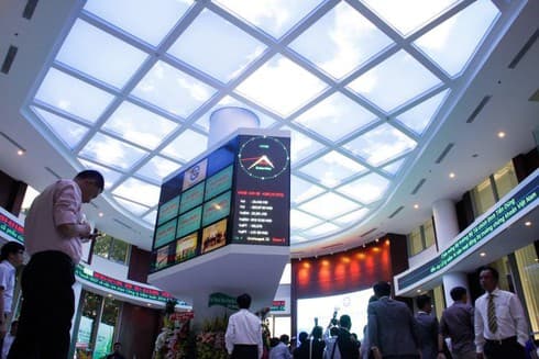 Foreign players net buy Vietnam shares for 3rd straight year