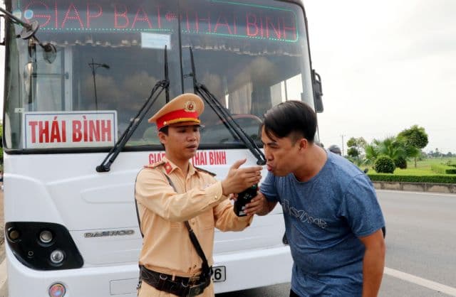 Gov't increases sanctions for drunk driving