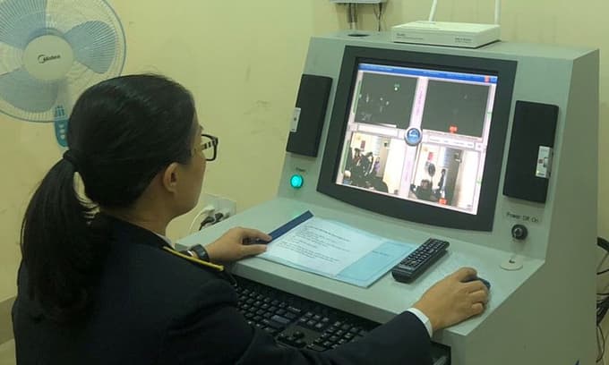 Vietnam to screen visitors amid China pneumonia scare