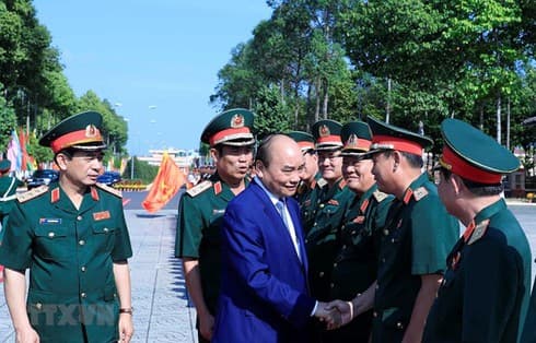PM inspects combat readiness in Military Region 9
