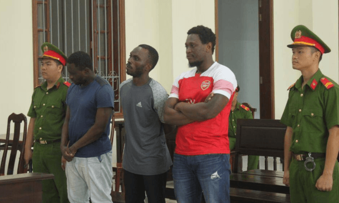 Foreign conmen jailed for stealing $65,000 from Vietnamese women