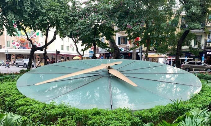 Time stands still for giant Swiss clock gifted to Hanoi