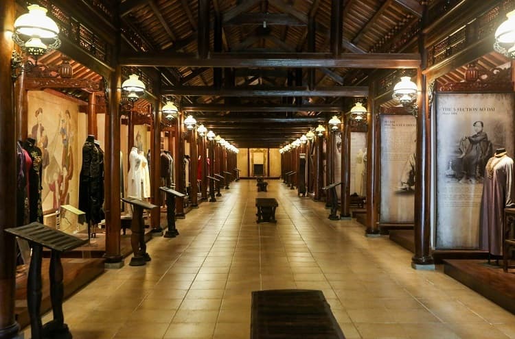 Saigon museum dresses the part to tell an ao dai story