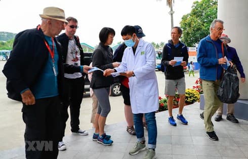 Tourism sector focuses on effectively controlling nCoV