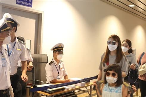 Hanoi stops receiving tourists from coronavirus-hit areas