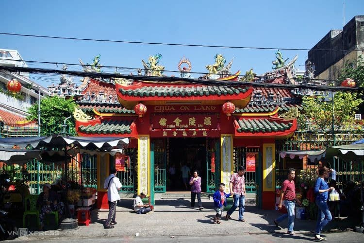 On Lang Pagoda: Stomp out villains and smoothen your love life