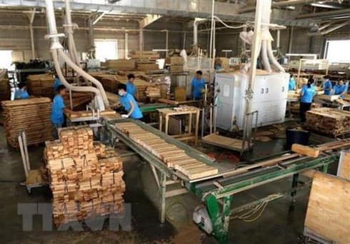 Most processing, manufacturing companies expect production growth, stability