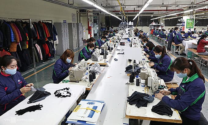 Textiles firms launch emergency production of antibacterial masks