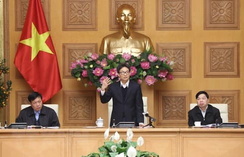 Deputy PM instructs tightening supervision to curb spread of Covid-19