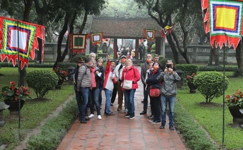Hanoi gears up for tourist arrival surge in 2020