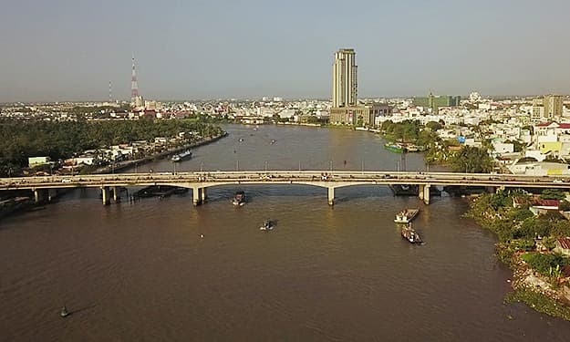Mekong Delta's city hit by saltwater intrusion in rivers