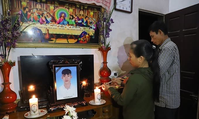 UK police in Vietnam to investigate 39 container deaths