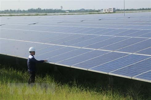 Challenges hinder development of renewable energy