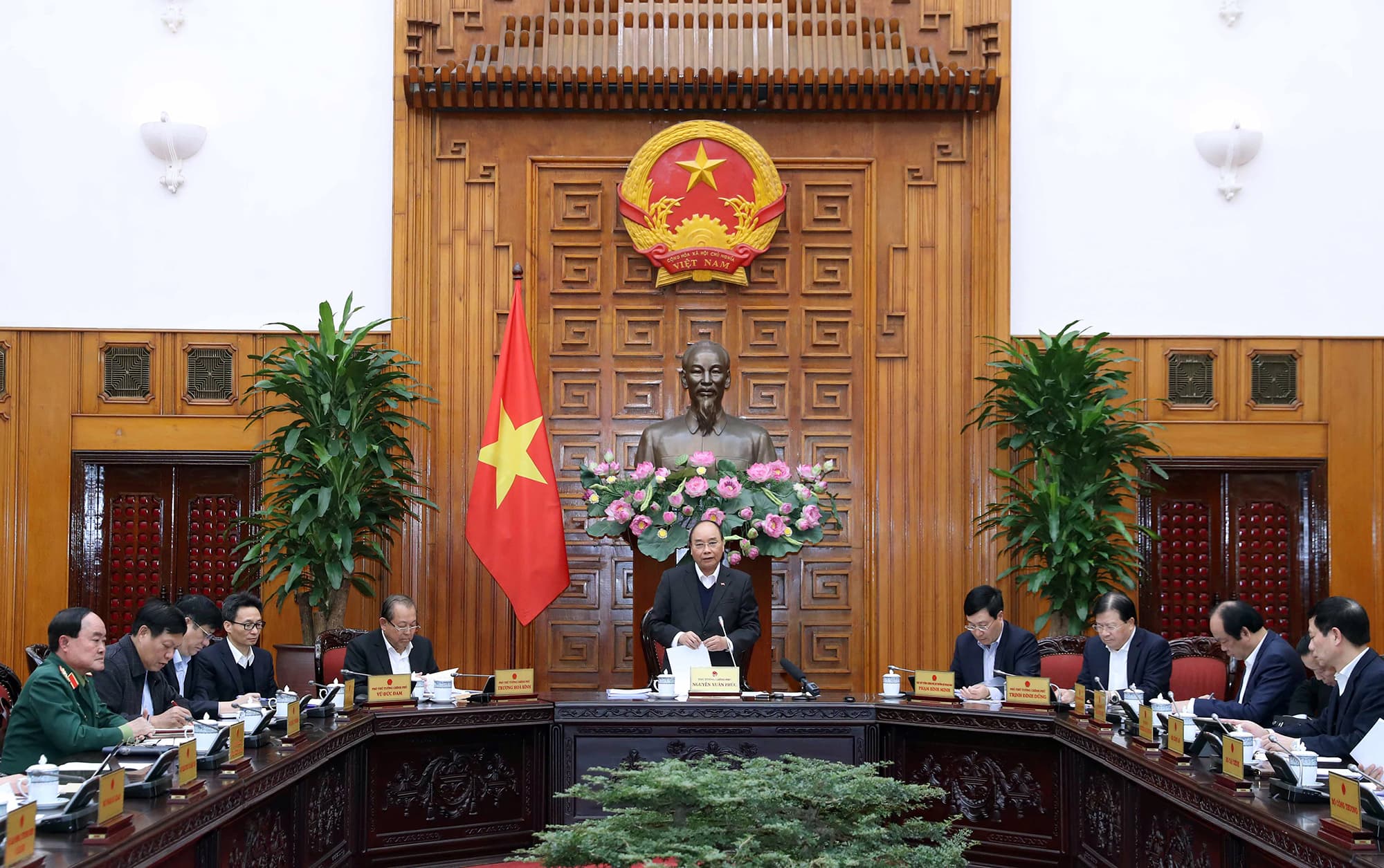 PM Phuc reaffirms Gov't resolve to boost growth amid Covid-19 outbreak