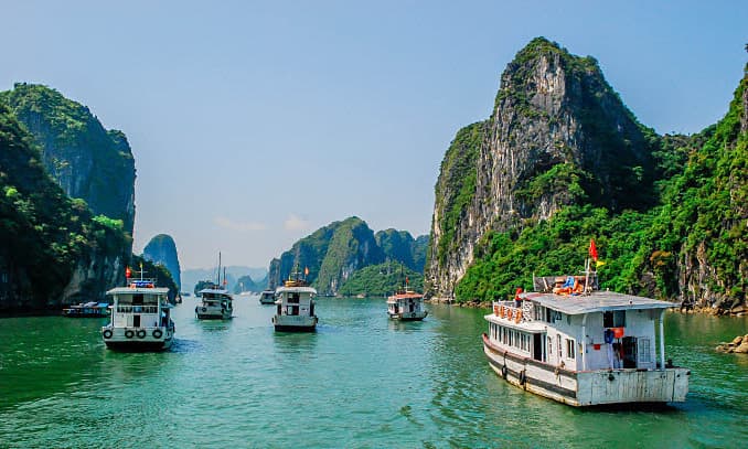 Quang Ninh streamlines steps to welcome cruise ships amidst coronavirus fears
