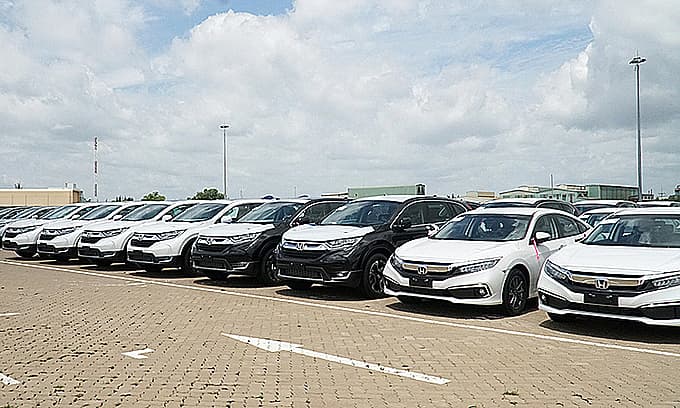 Vietnam loosens regulations for car imports