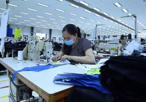 Apparel, footwear enterprises seek material supplies amid COVID-19