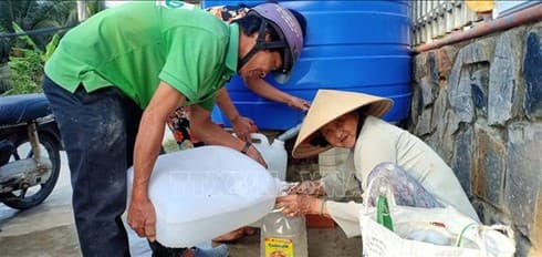EU supports people affected by drought, saline intrusion in Vietnam