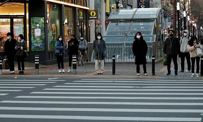 Vietnamese workers choose to stay put in coronavirus-hit South Korea
