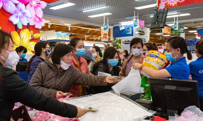 Hanoi ready to meet shopping surge over Covid-19 fears