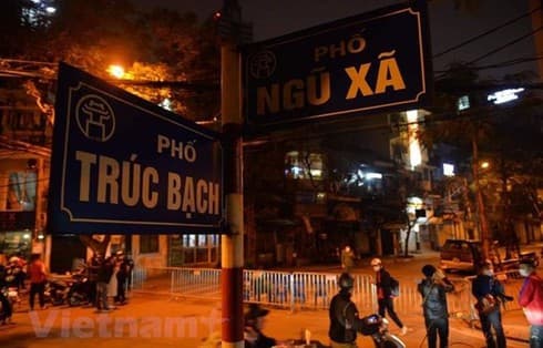 Urgent measures requested to contain spread of COVID-19 in Hanoi