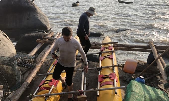 Three Russians adrift off Vietnam's southern coast return to shore