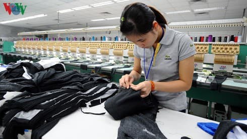 EU, US yet to limit Vietnam garment imports due to COVID-19