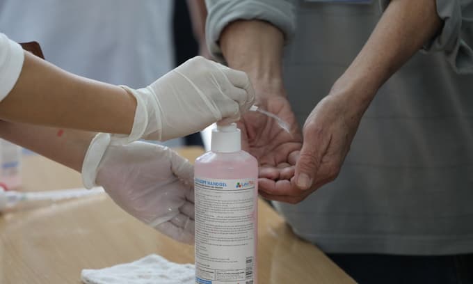 Veteran doctors step up as Covid-19 fight intensifies