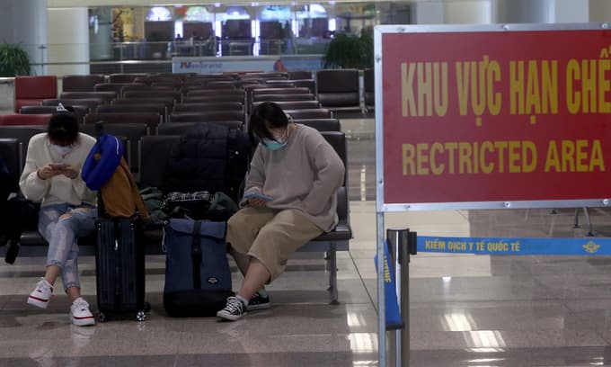 Flights carrying Vietnamese home to Hanoi suspended