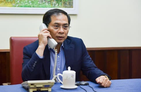 Deputy FM, foreign diplomats update COVID-19 situation