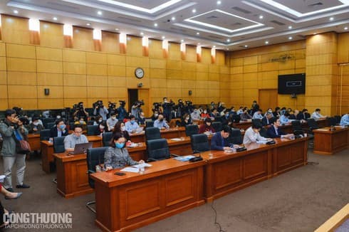 Vietnam seeks to expand market to sustain GDP amid COVID-19