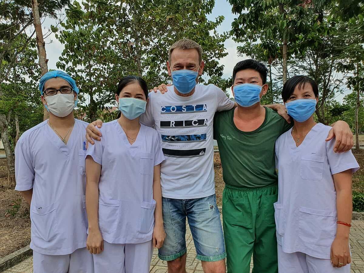 Discharged Czech patient praises Vietnam’s ‘professional and humane’ pandemic fight