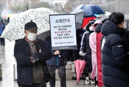 Vietnamese workers in RoK receive free face masks