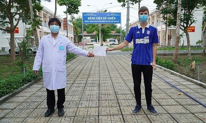 Two Covid-19 patients discharged in Vietnam