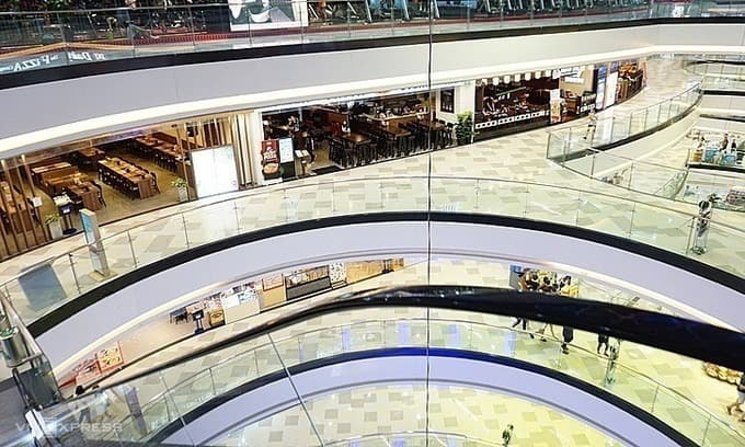Covid-19 drags commercial rents down in HCMC