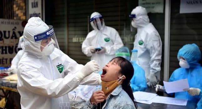 Over 13,000 people tested negative in Ha Noi’s COVID-19 cluster
