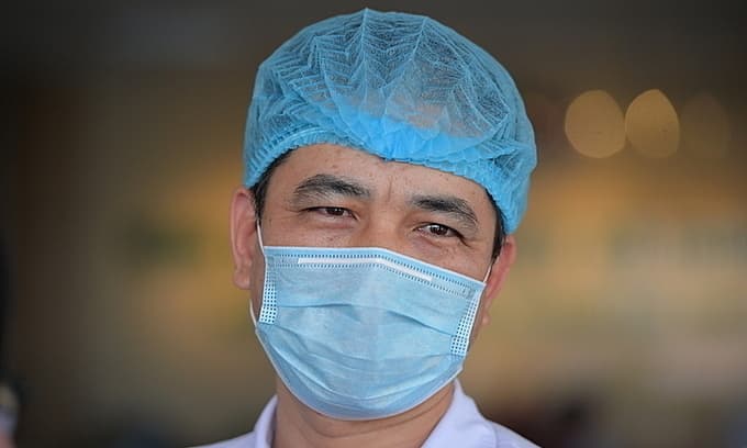 Vietnam doctors drink less water, wear diapers in Covid-19 fight