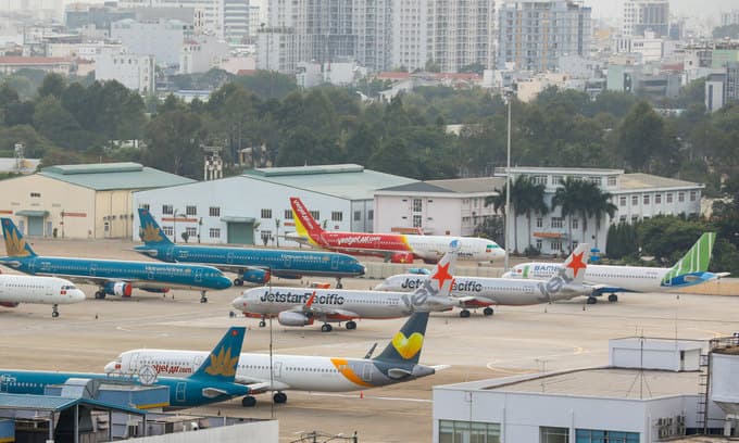 Ministry doubles estimate on drop in air passenger numbers